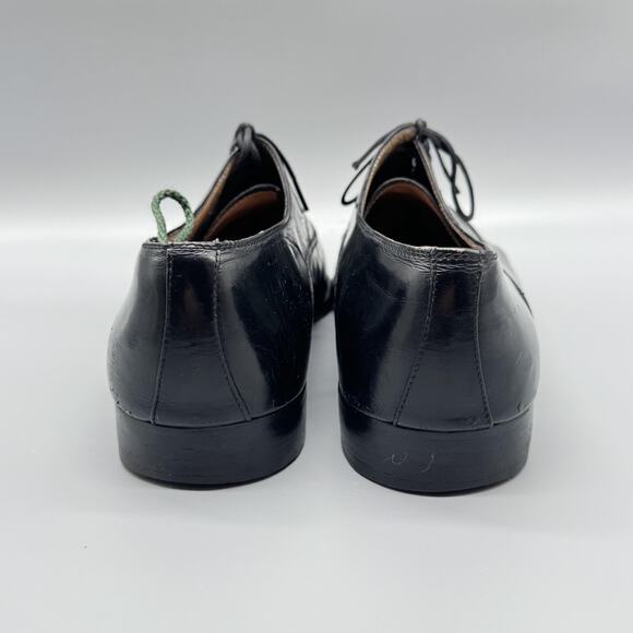 Classic Black Men's Dress Shoes - Picture 6 of 13